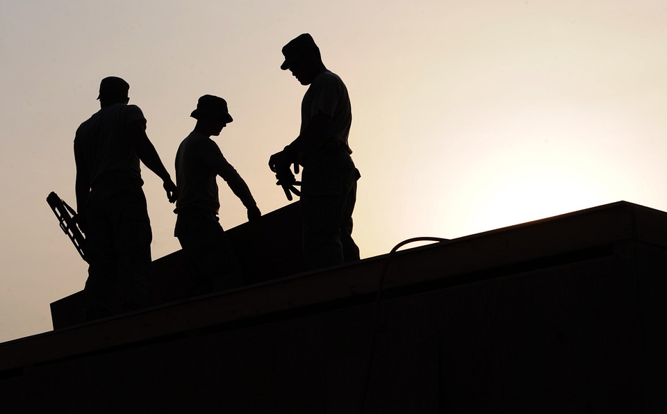 workers-659885 960 720